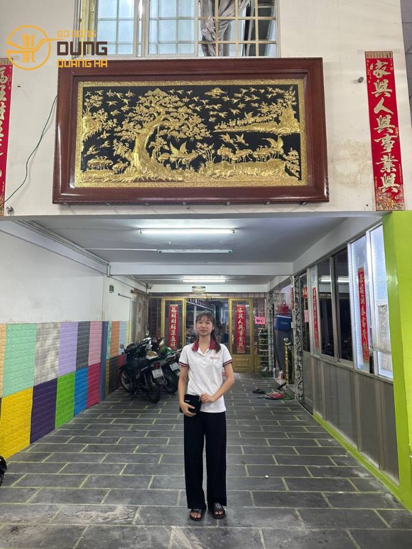 Lắp tranh Bách Hạc Quần Tùng dát vàng ở Sài Gòn