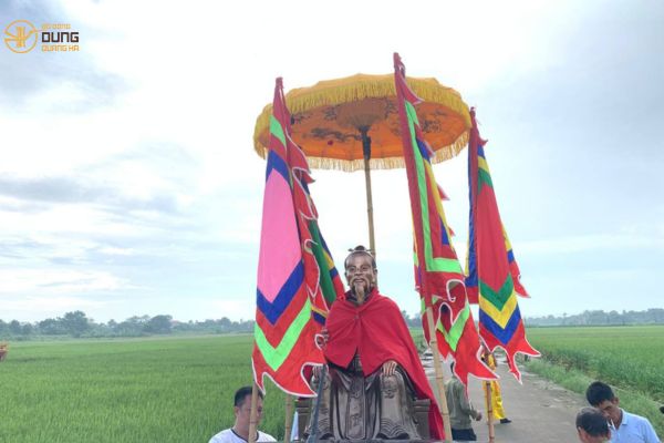 Lễ bàn giao tượng Thuỷ Tổ Công Đặng Phúc Mãn cao 1m22 tại Đại Đường An Để, Hiệp Hoà, Vũ Thư, Thái Bình