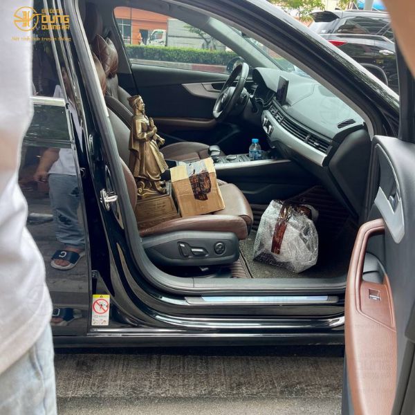 Khách hàng tại Đồng Nai thỉnh ấn rồng dát vàng + tượng Trần Hưng Đạo 