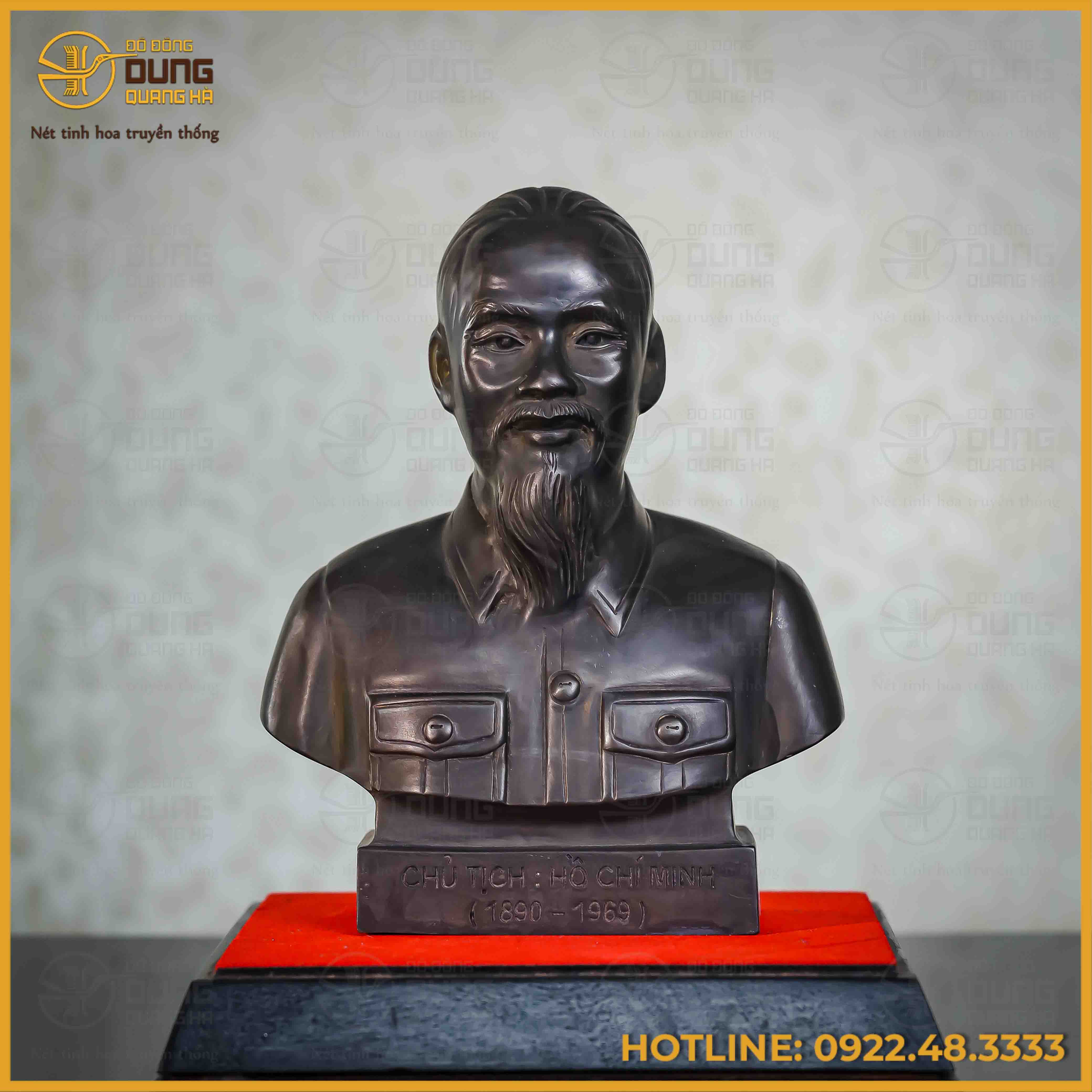 Tượng Bác Hồ  bán thân đồng đỏ làm màu xi nâu cao 25cm ngang 20cm