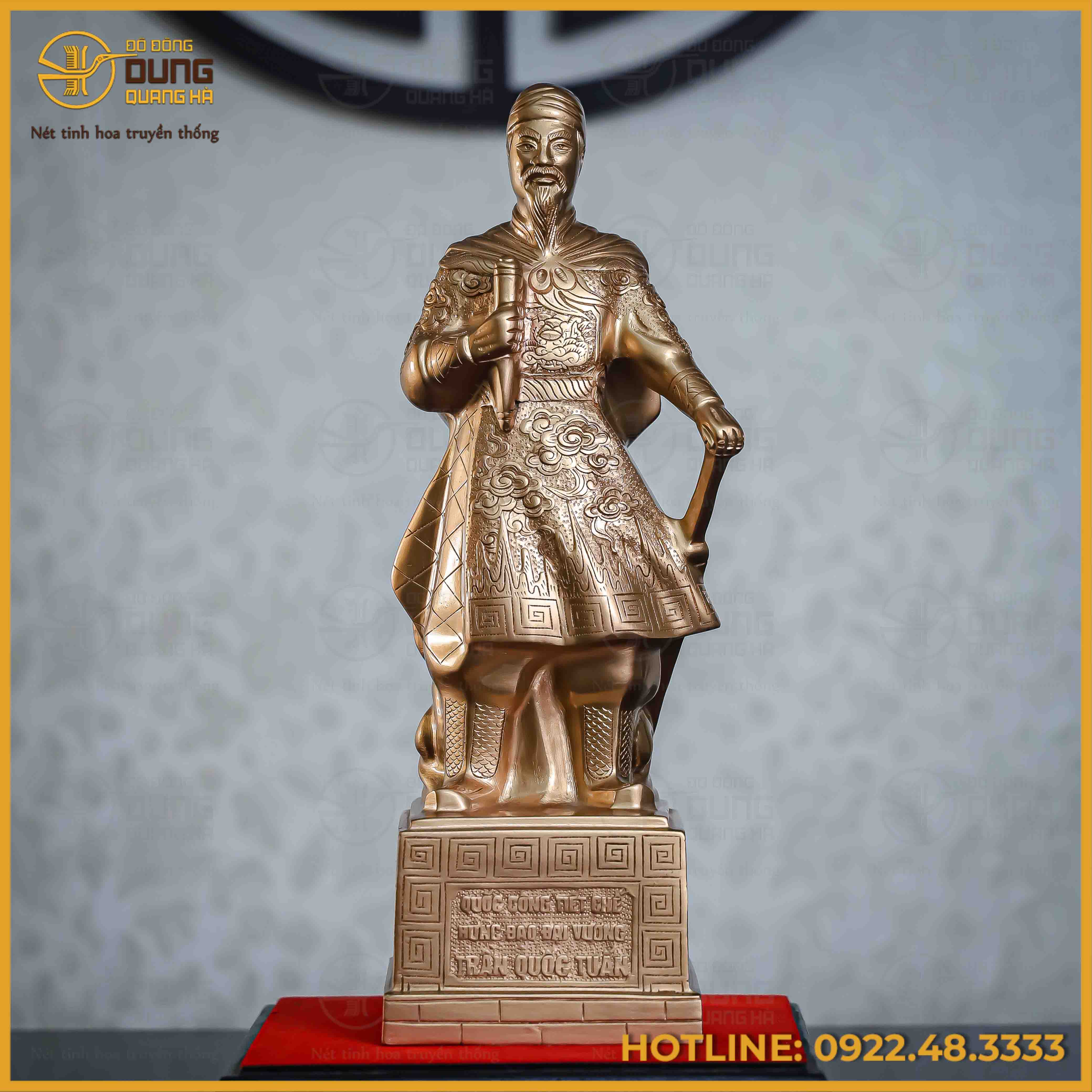 Tượng Trần Hưng Đạo đồng đỏ cày nổi cao 38cm ngang 12cm