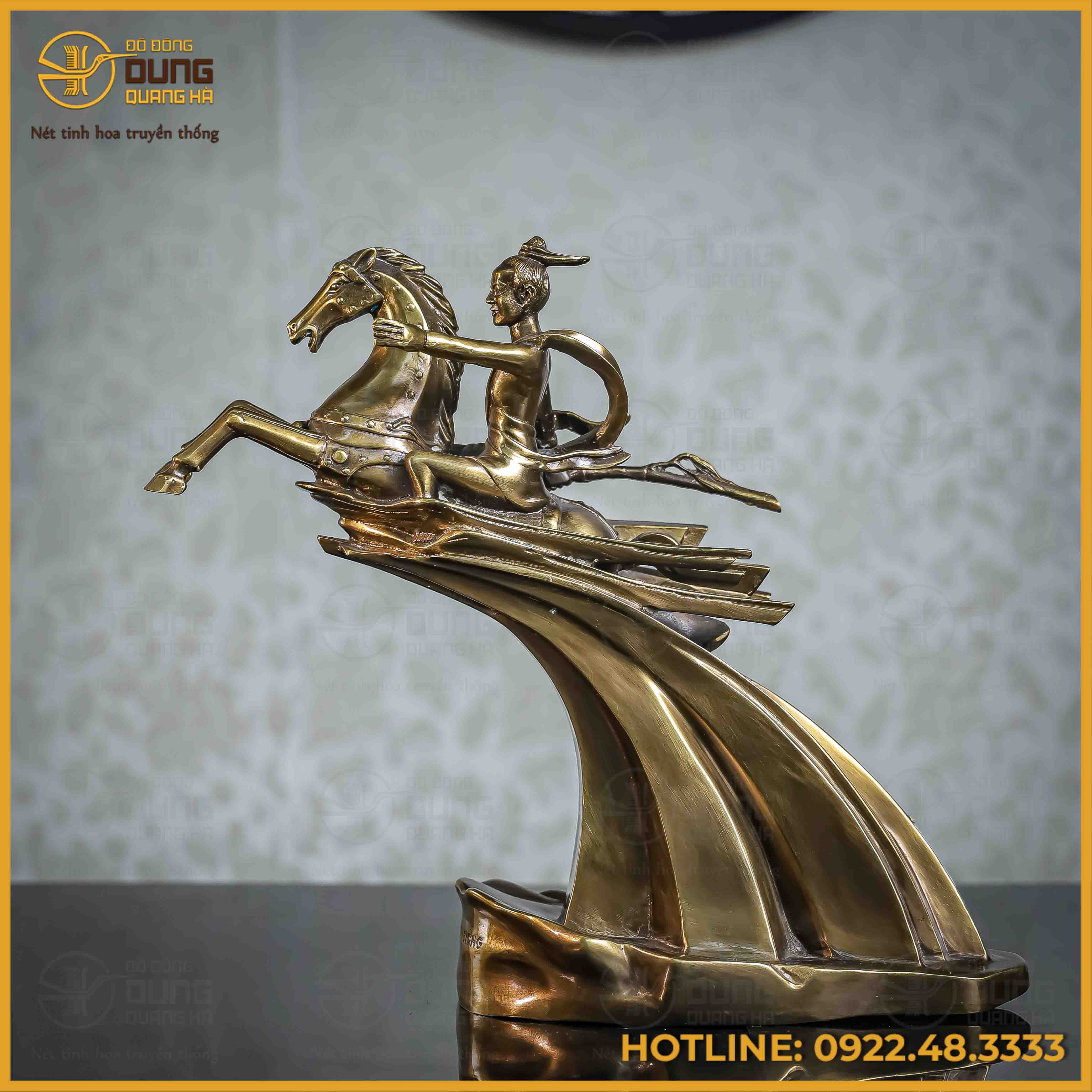 Tượng Thánh Gióng đồng vàng hun cao 35cm