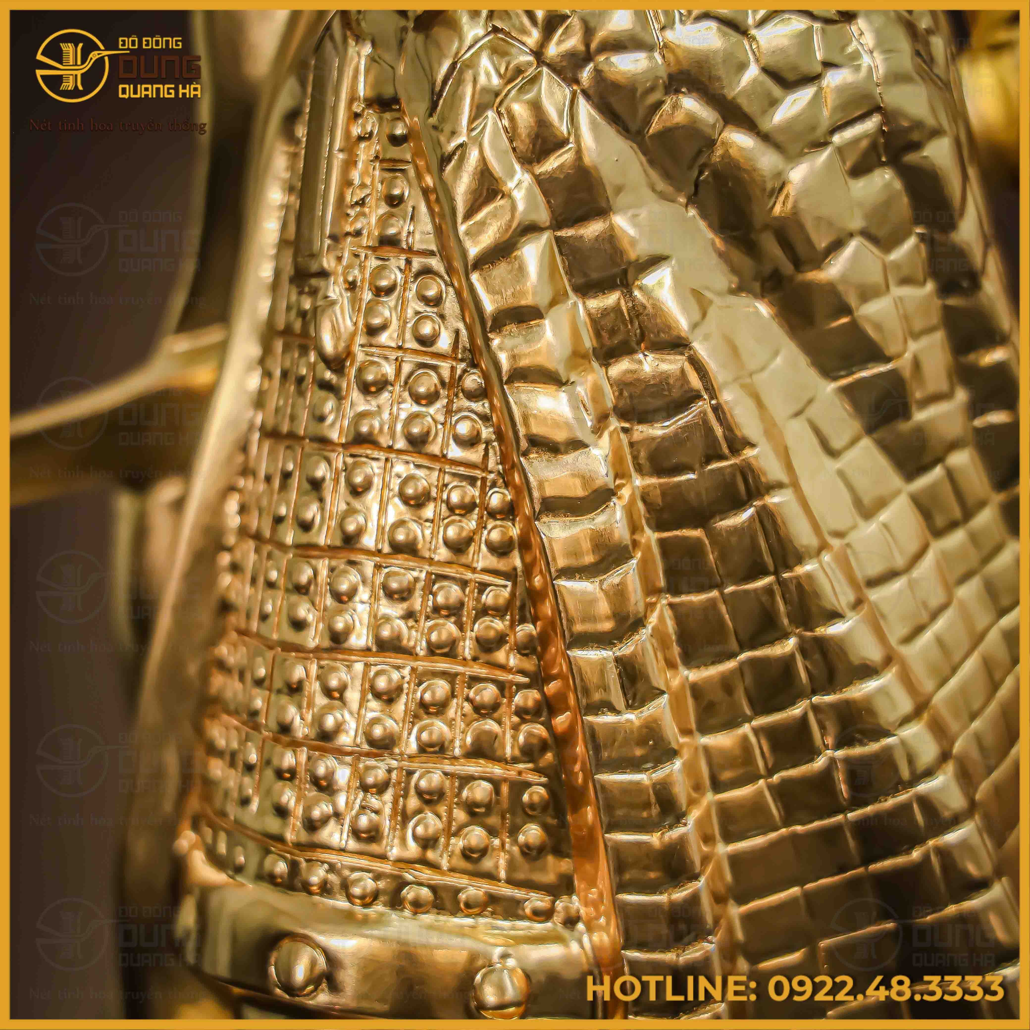 Tượng Trần Hưng Đạo đồng đỏ áo giáp cày nổi dát vàng 50cm