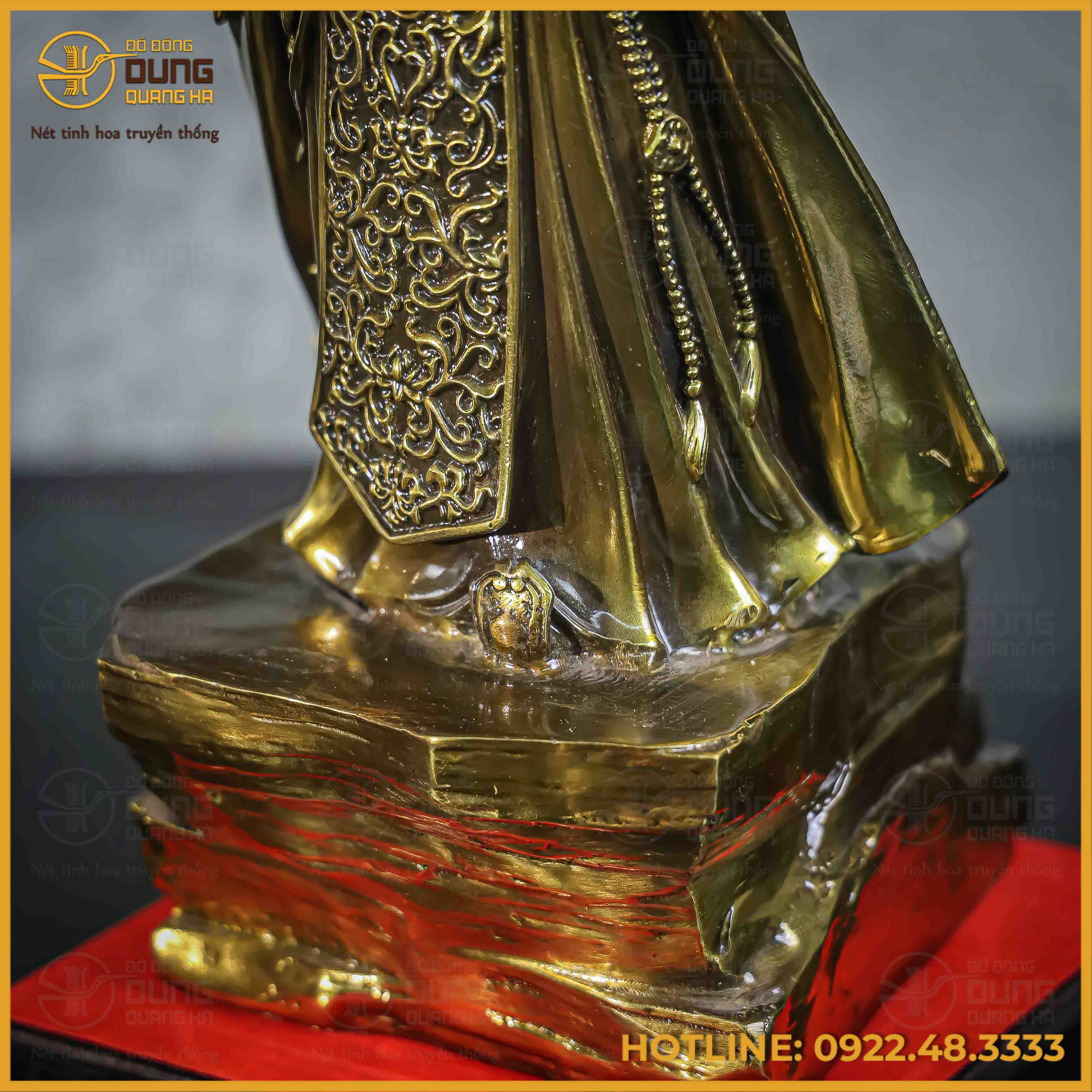 Tượng Khổng Minh đồng vàng cao 45cm ngang 34cm sâu 22cm