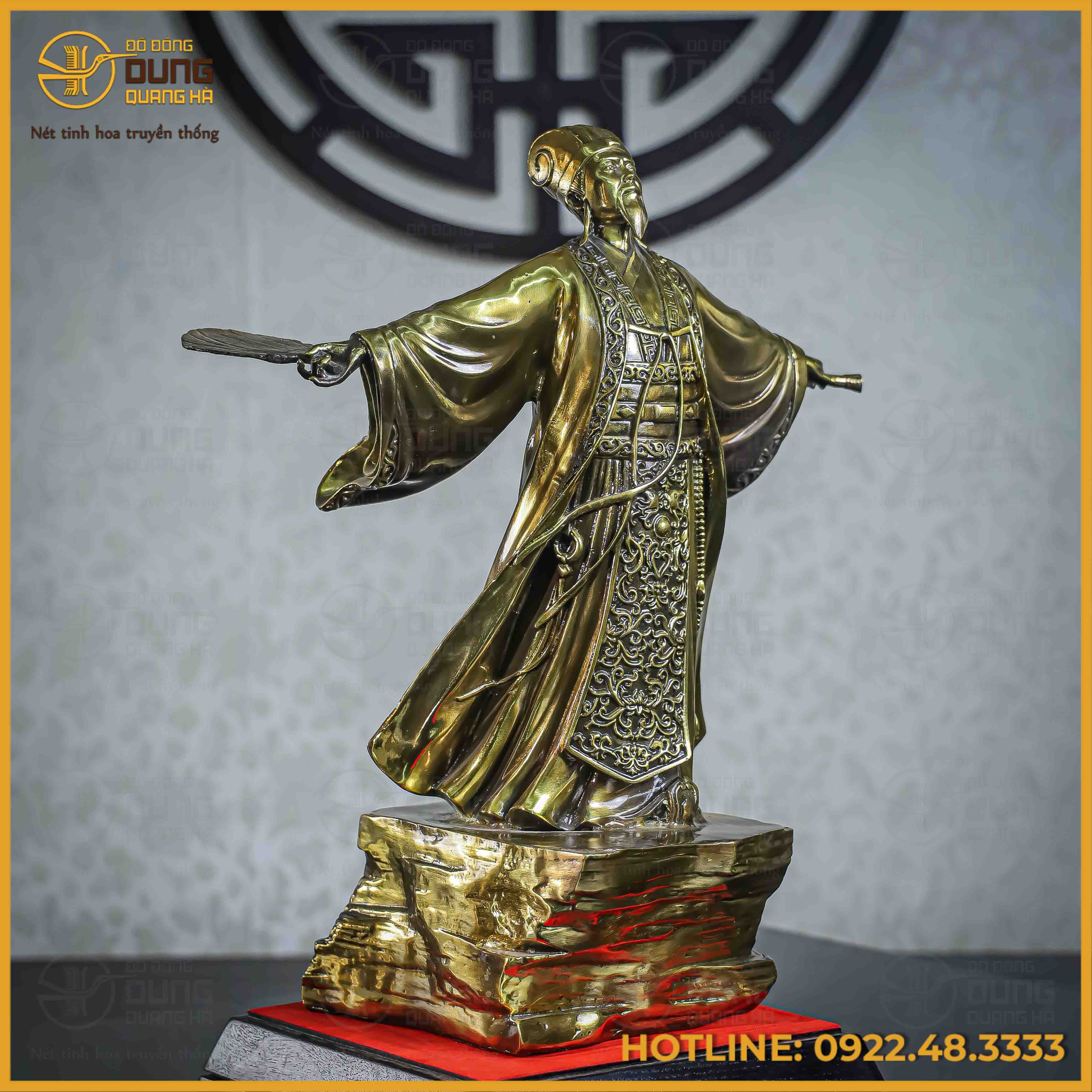 Tượng Khổng Minh đồng vàng cao 45cm ngang 34cm sâu 22cm
