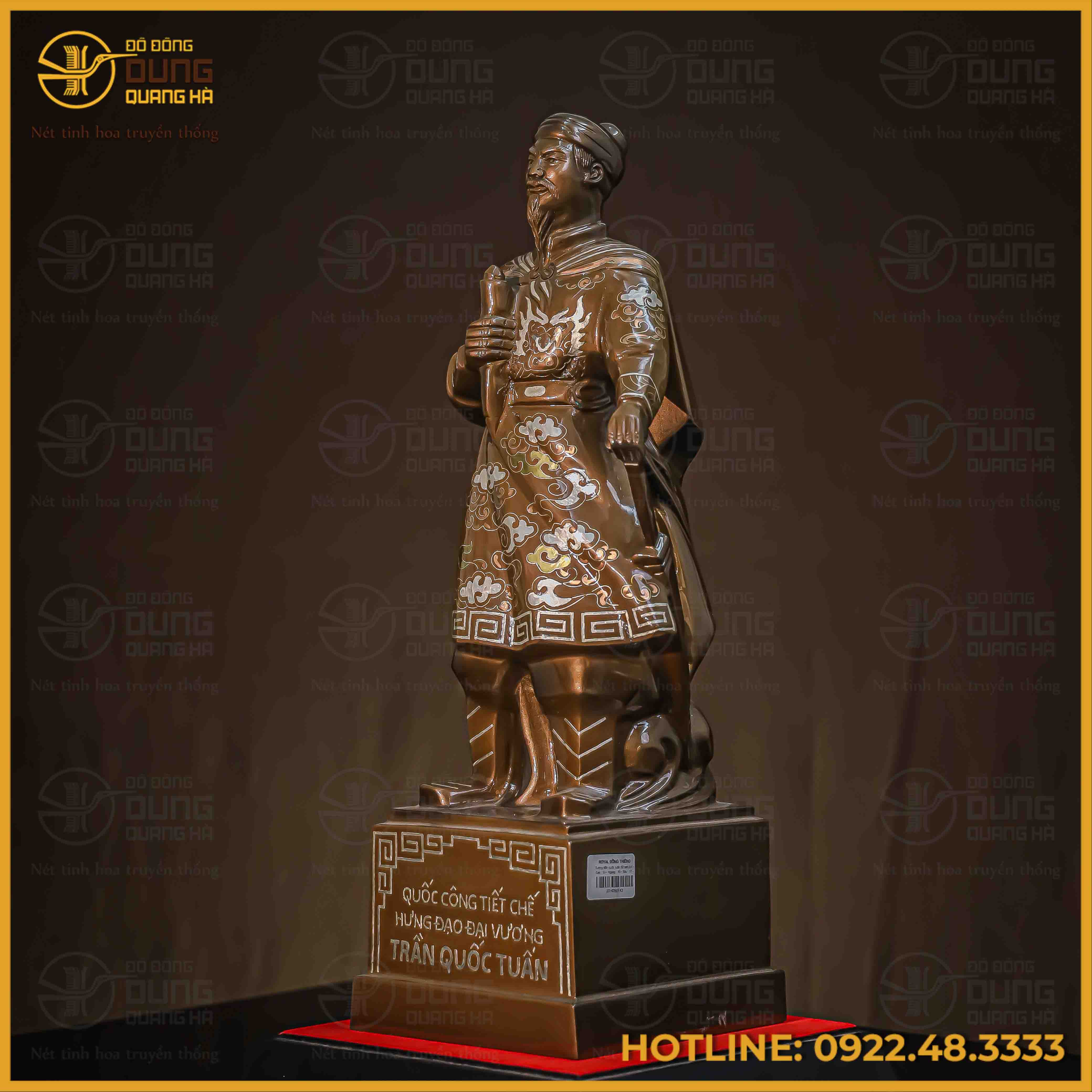 Tượng Trần Hưng Đạo đồng đỏ khảm tam khí cao 38cm