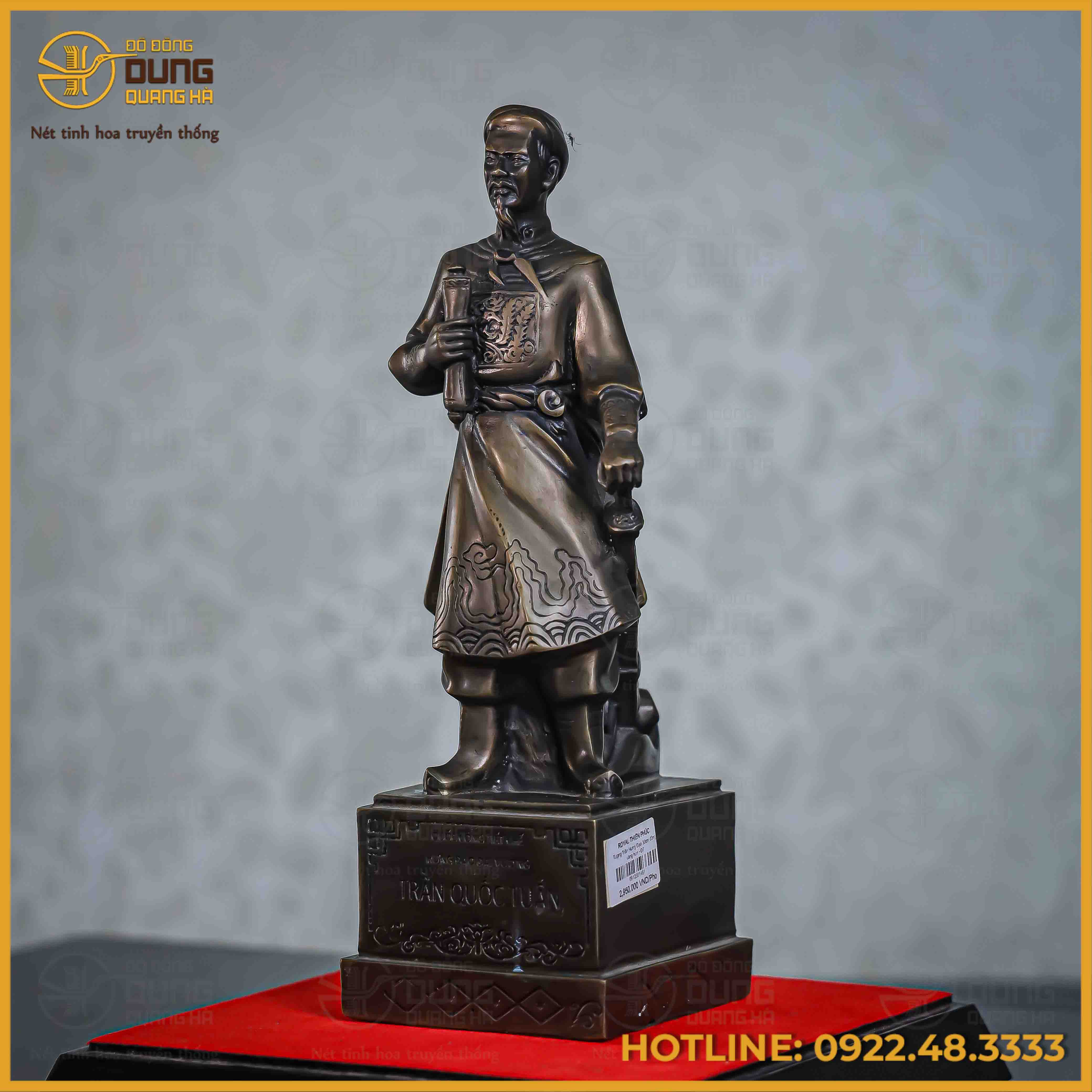 Tượng Trần Hưng Đạo đồng vàng hun cao 30cm ngang 11cm