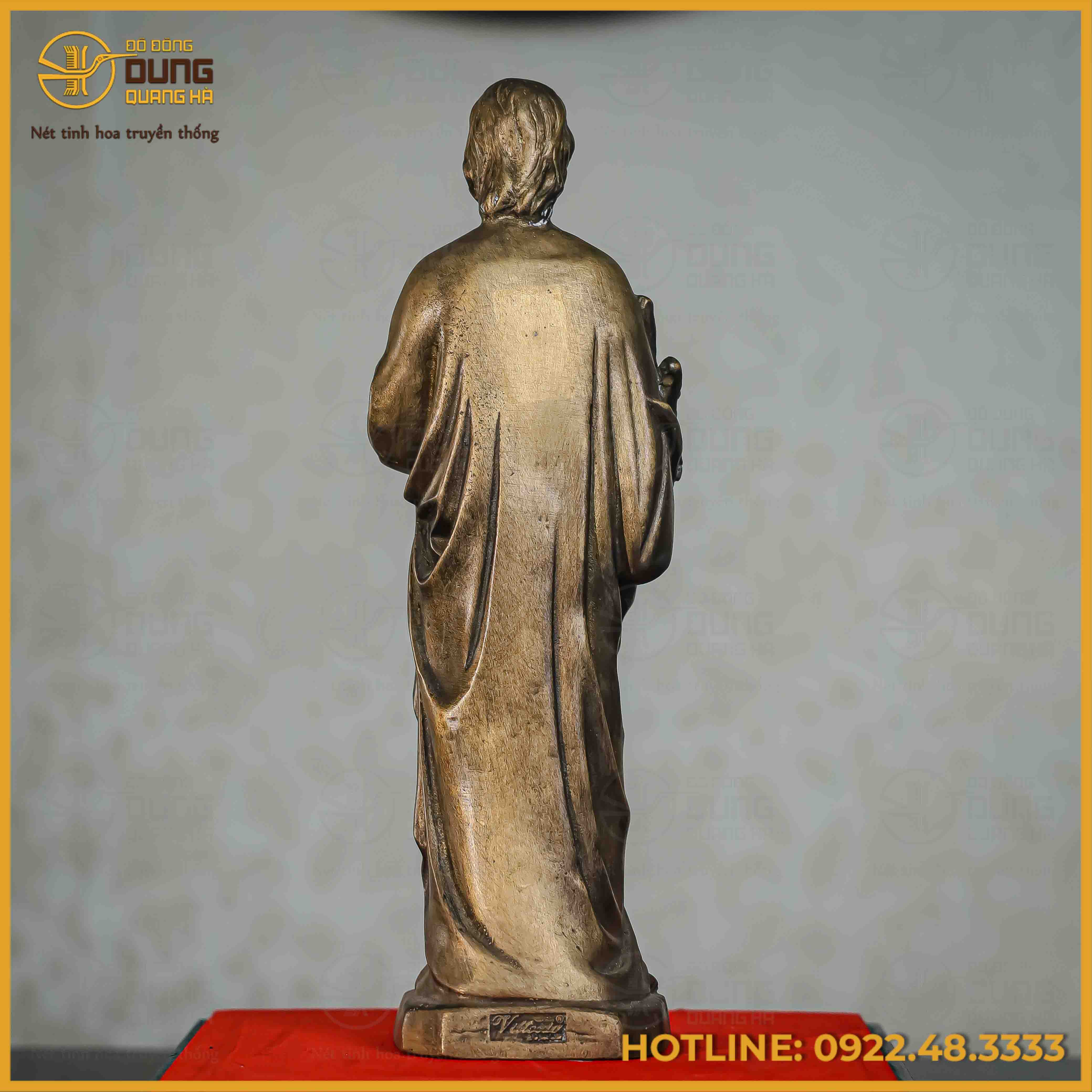 Tượng Chúa Giuse cầm hoa huệ đồng vàng cao 30cm, nặng 2kg
