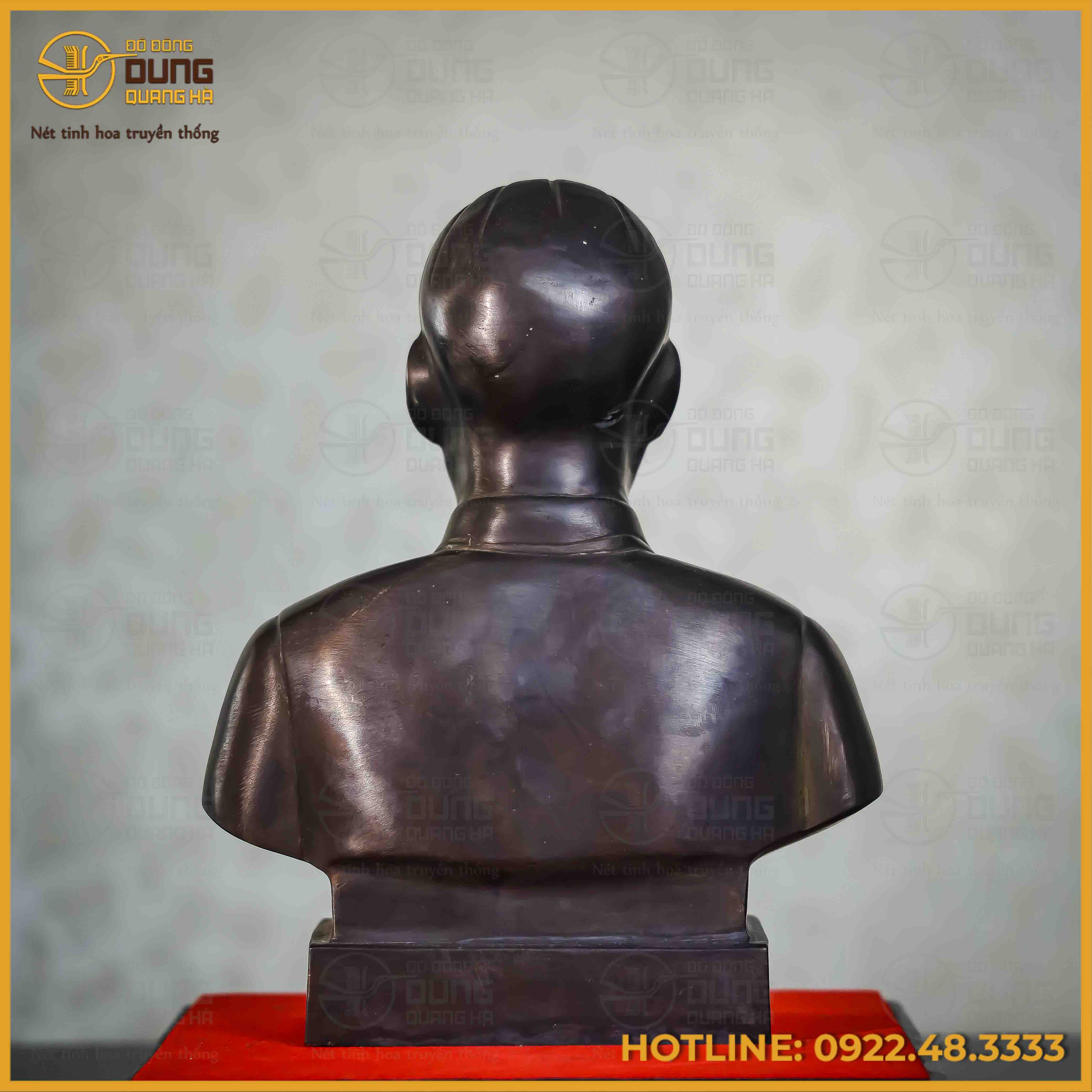 Tượng Bác Hồ  bán thân đồng đỏ làm màu xi nâu cao 25cm ngang 20cm
