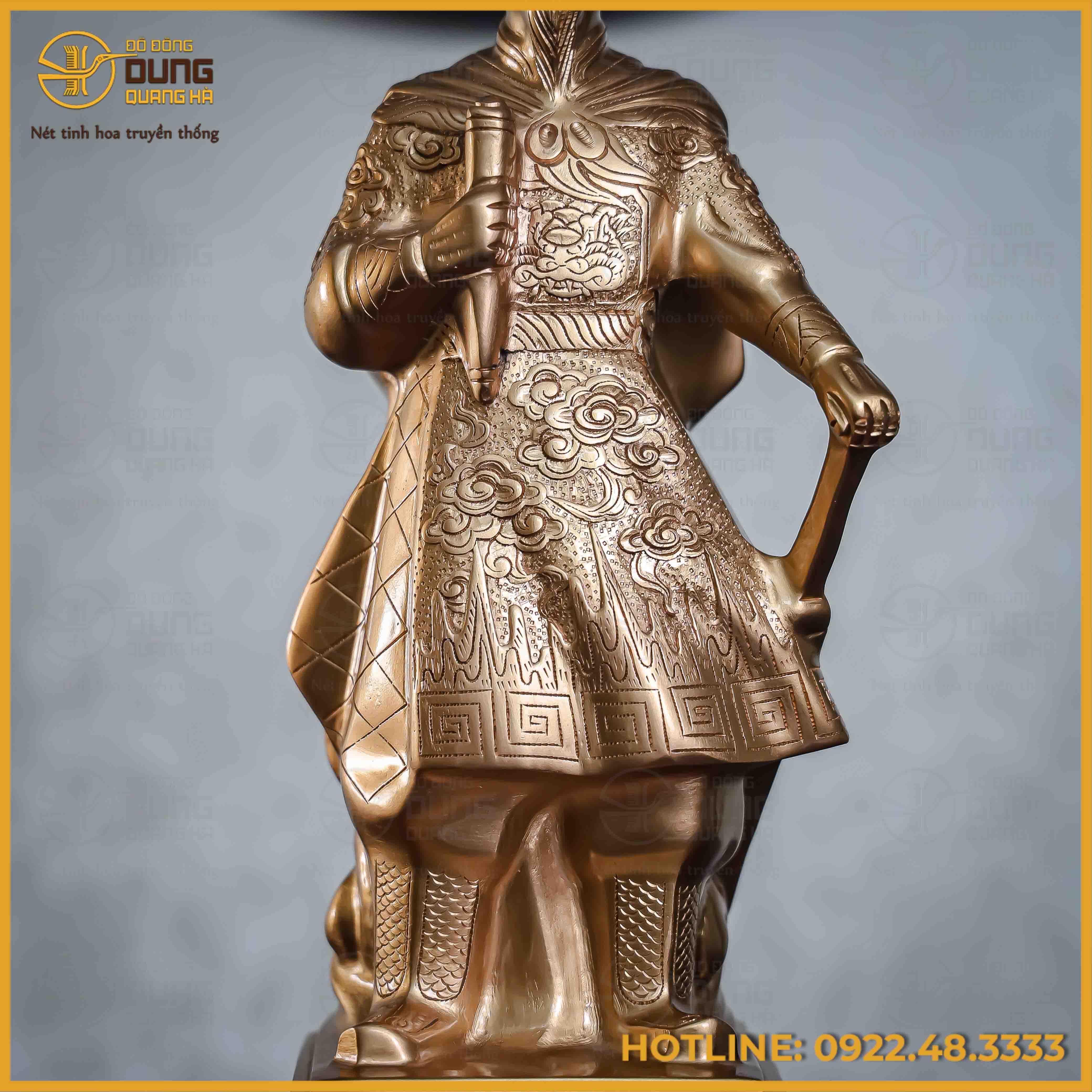Tượng Trần Hưng Đạo đồng đỏ cày nổi cao 38cm ngang 12cm