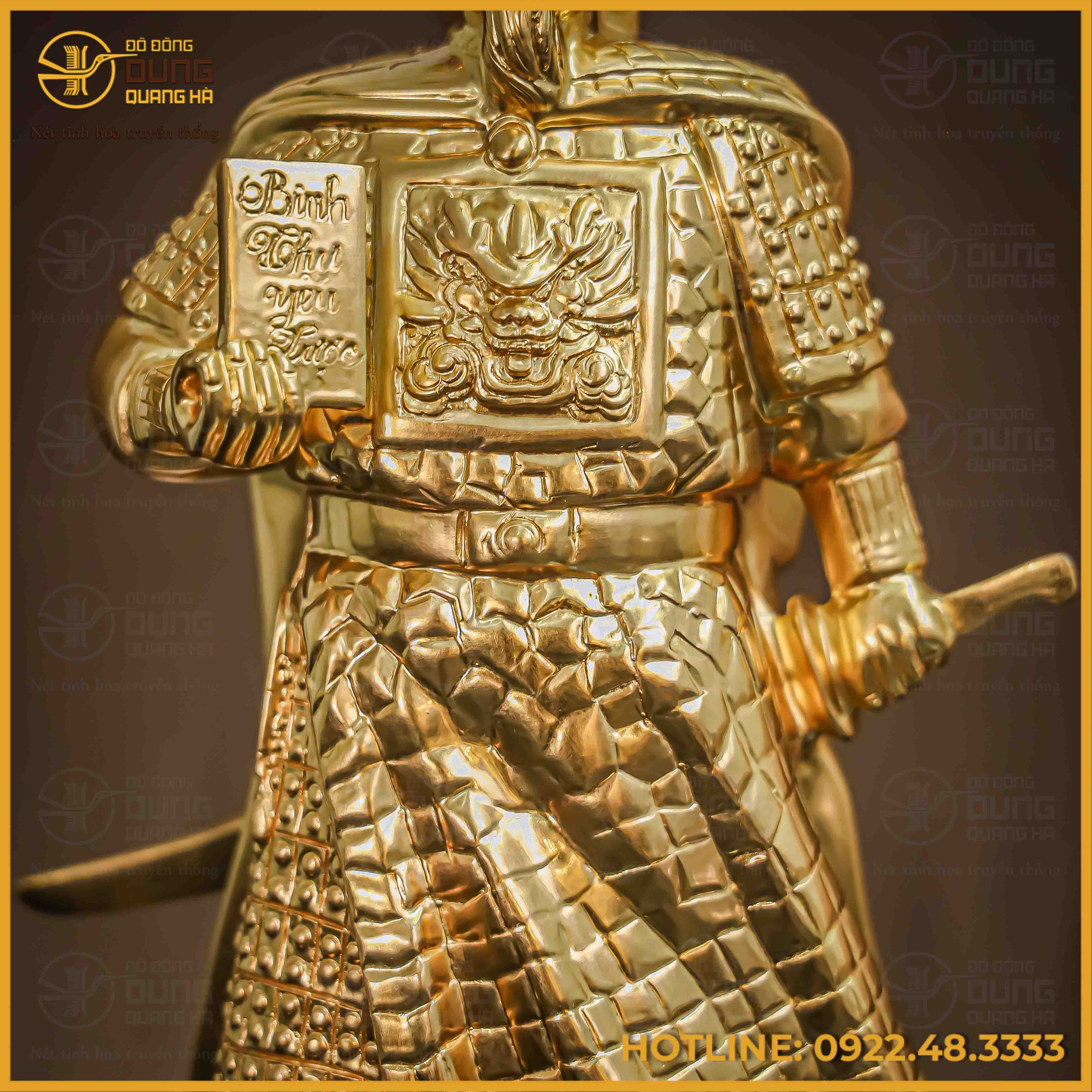 Tượng Trần Hưng Đạo đồng đỏ áo giáp cày nổi dát vàng 50cm