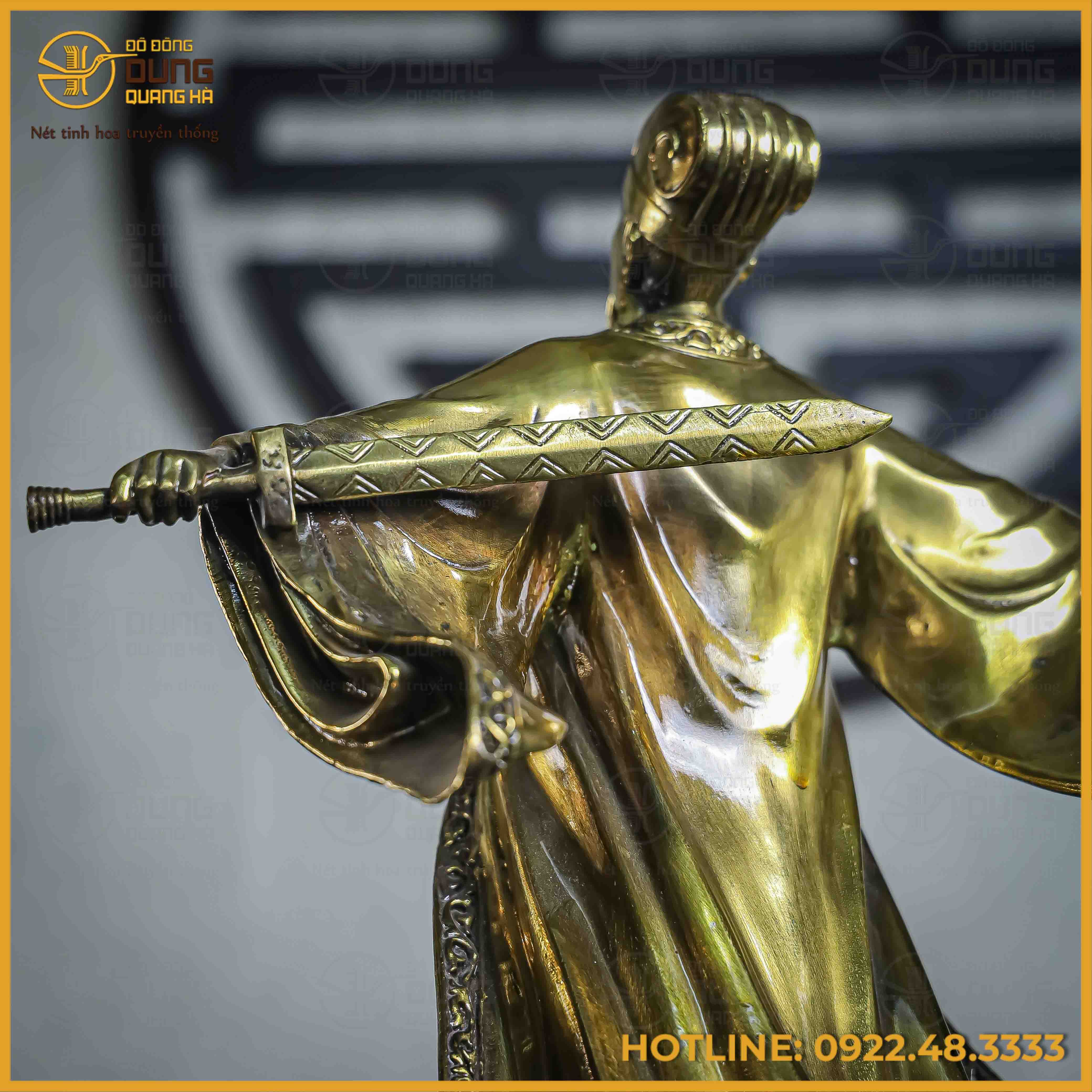 Tượng Khổng Minh đồng vàng cao 45cm ngang 34cm sâu 22cm