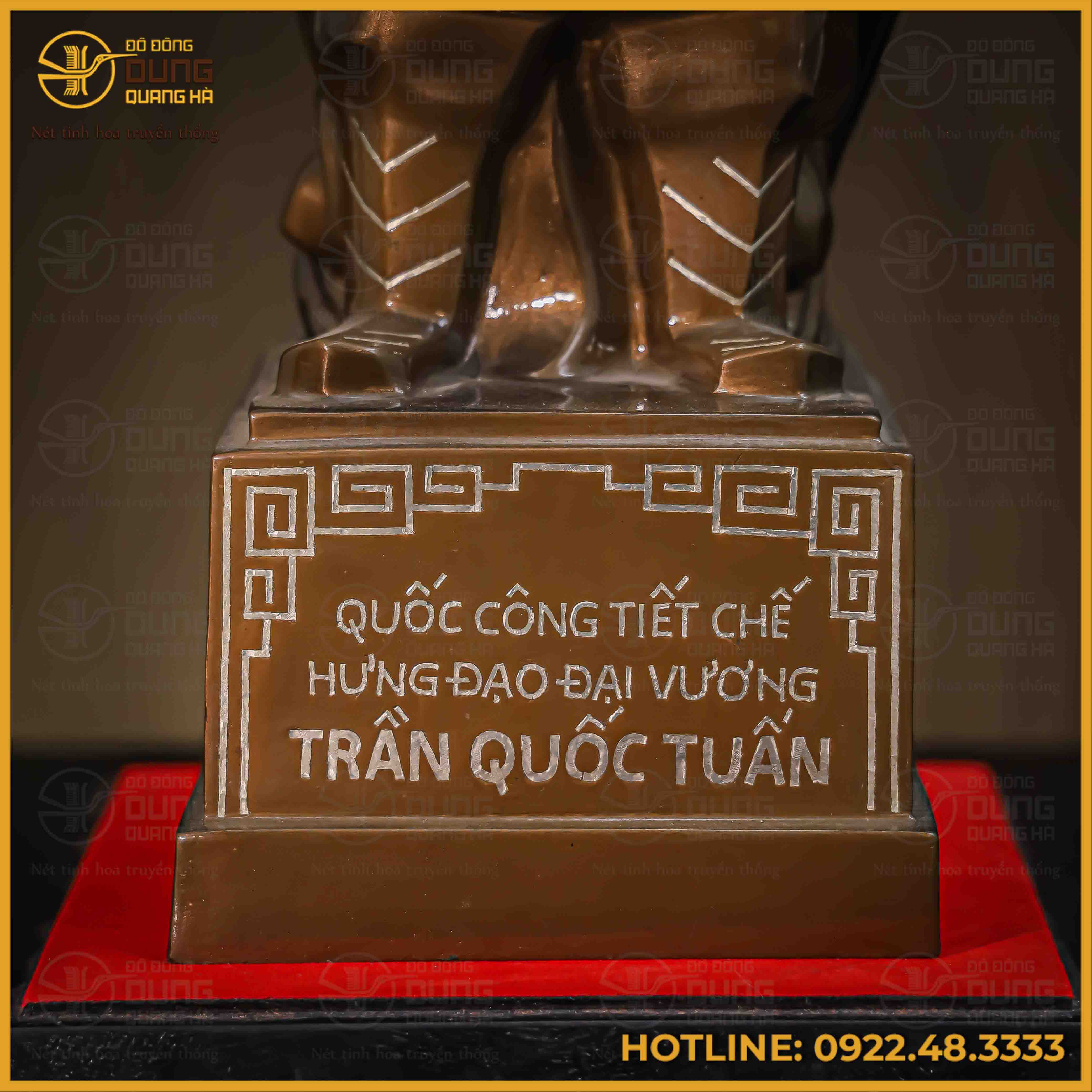 Tượng Trần Hưng Đạo đồng đỏ khảm tam khí cao 38cm