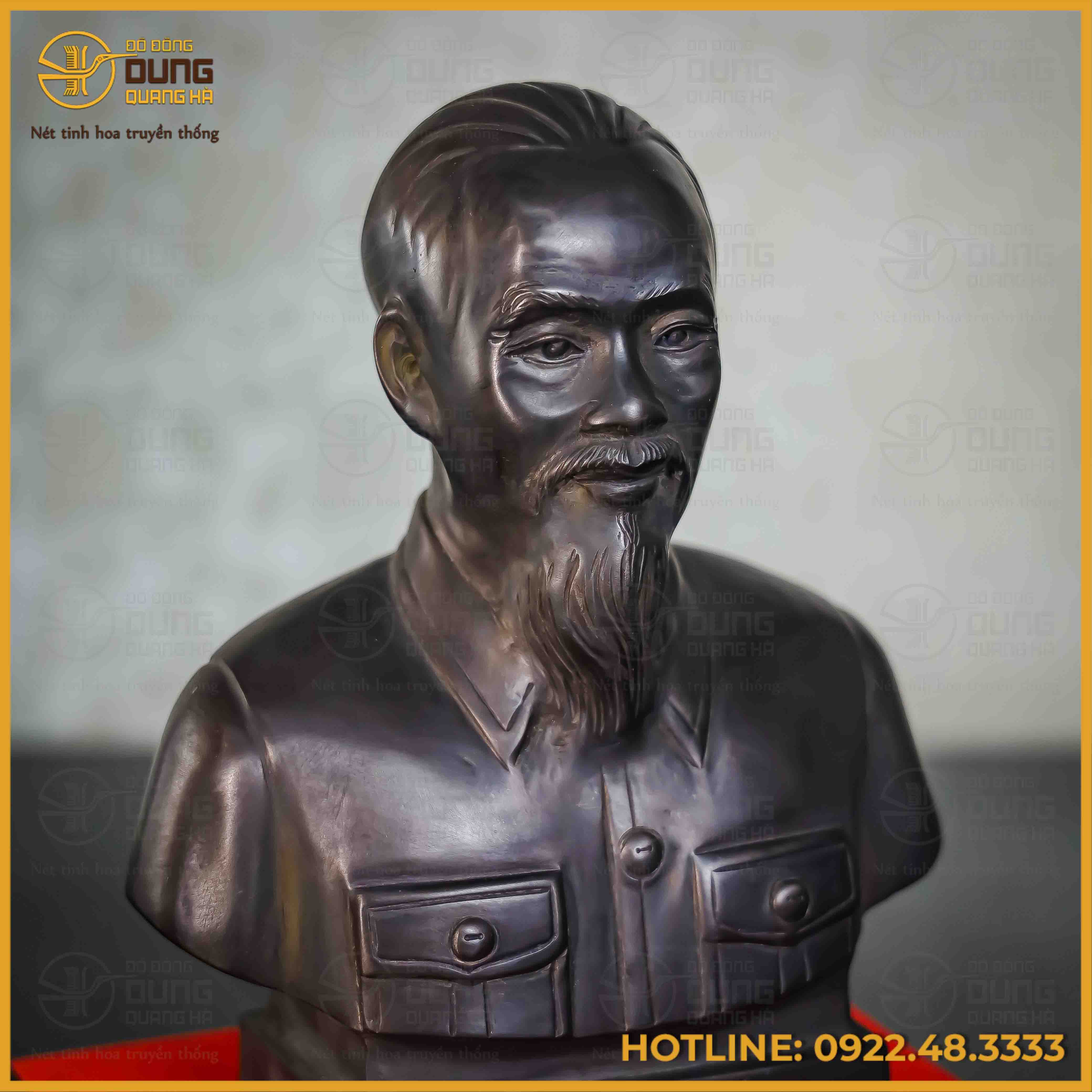 Tượng Bác Hồ  bán thân đồng đỏ làm màu xi nâu cao 25cm ngang 20cm