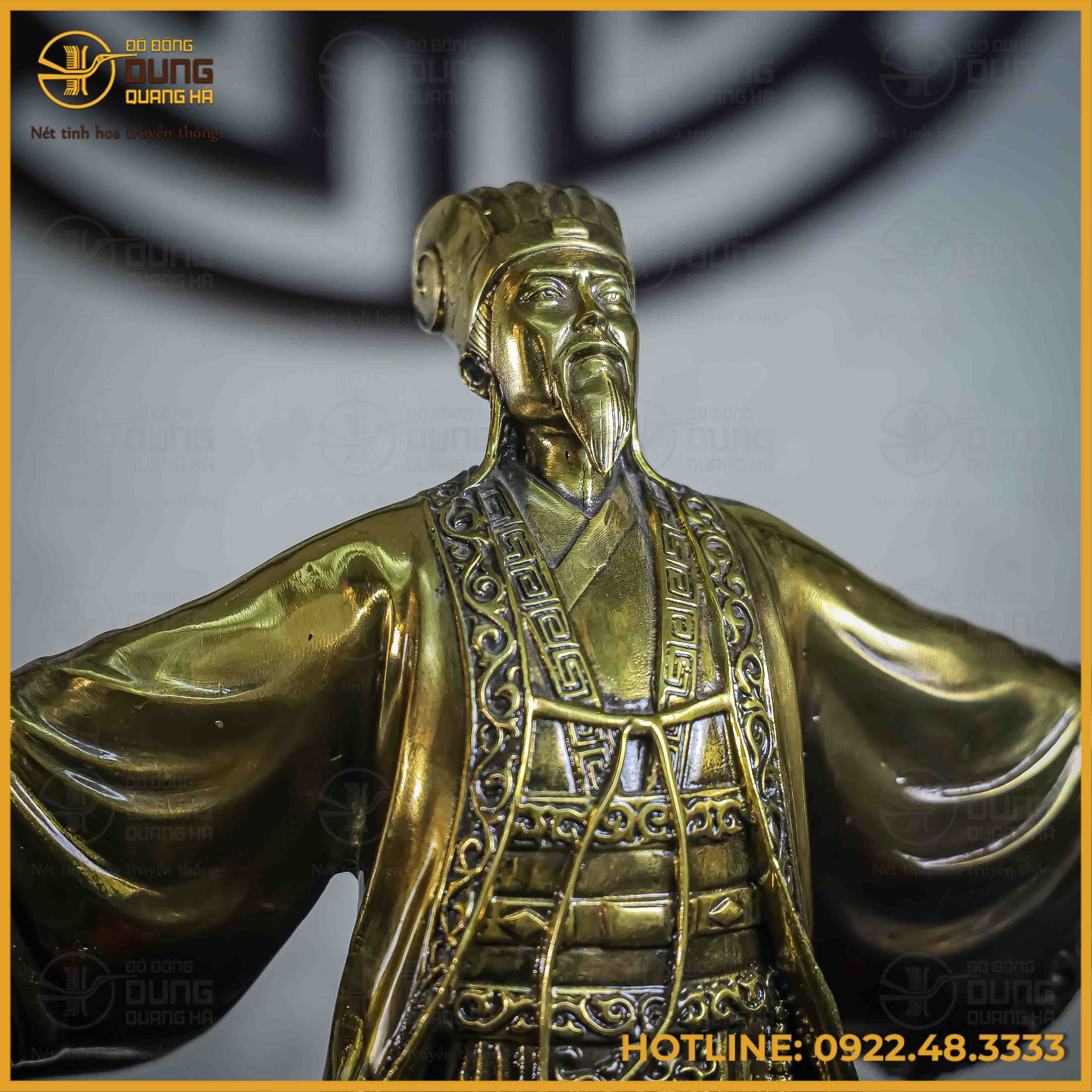 Tượng Khổng Minh đồng vàng cao 45cm ngang 34cm sâu 22cm