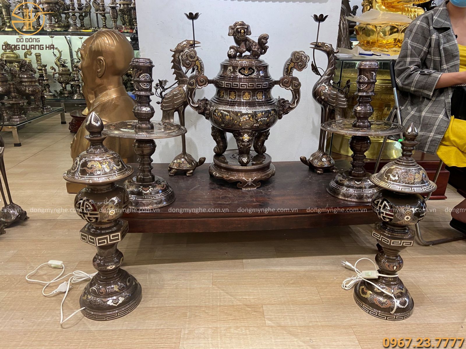 Bộ ngũ sự bằng đồng Bộ ngũ sự bằng đồng