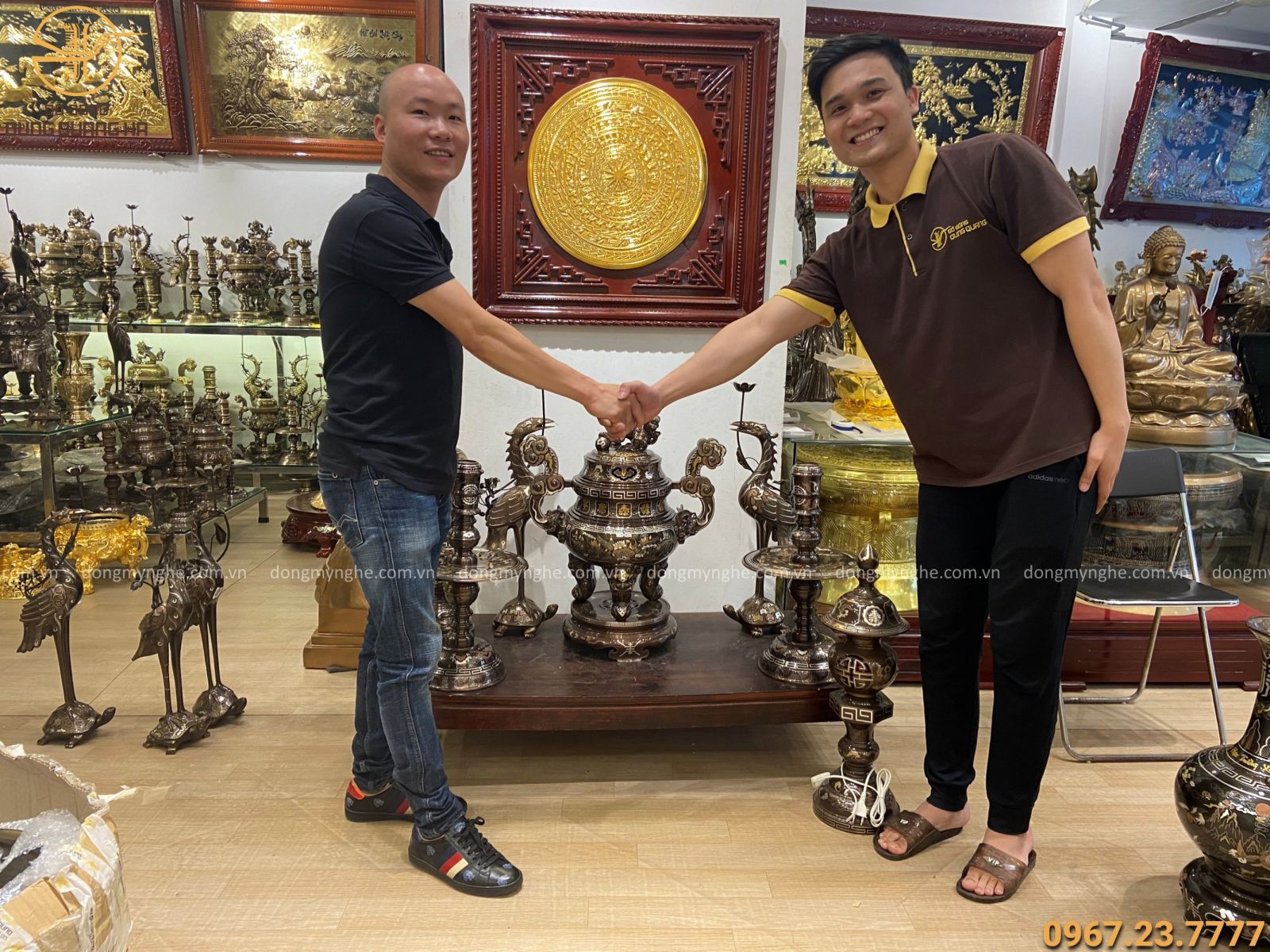 Bộ ngũ sự bằng đồng Bộ ngũ sự bằng đồng