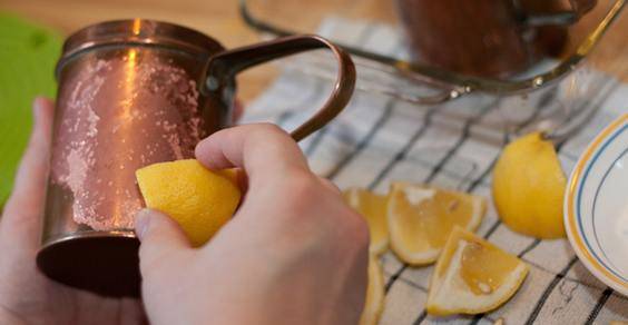 Cách làm đồ đồng sáng bóng