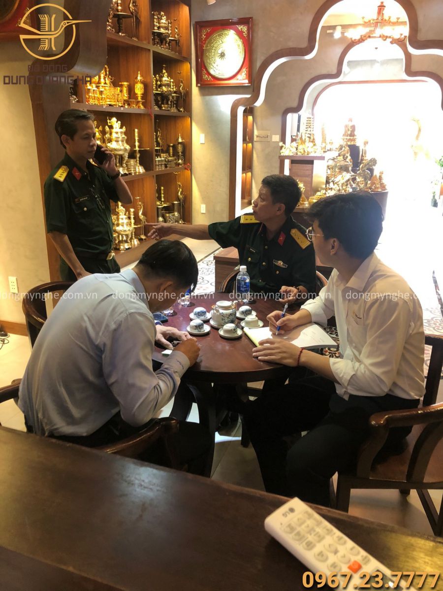 tượng trần hưng đạo dát vàng 9999