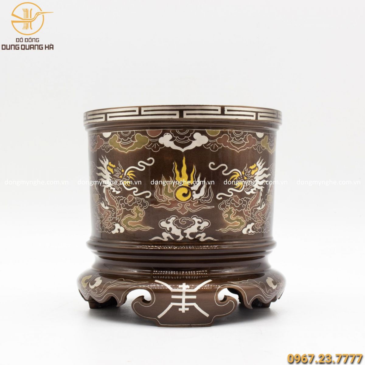 Sắp xếp bàn thờ gia tiên đúng cách