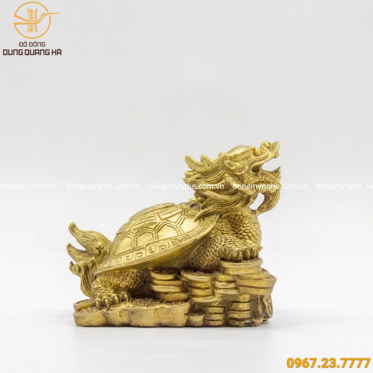 vật phẩm phong thủy bàn thờ thần tài