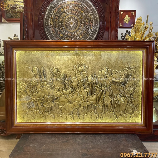 tranh hoa sen treo phòng thờ 