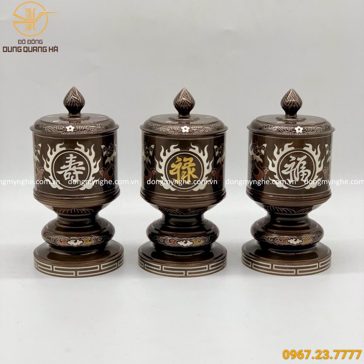 cách trang trí bàn thờ gia tiên đẹp  cách trang trí bàn thờ gia tiên đẹp