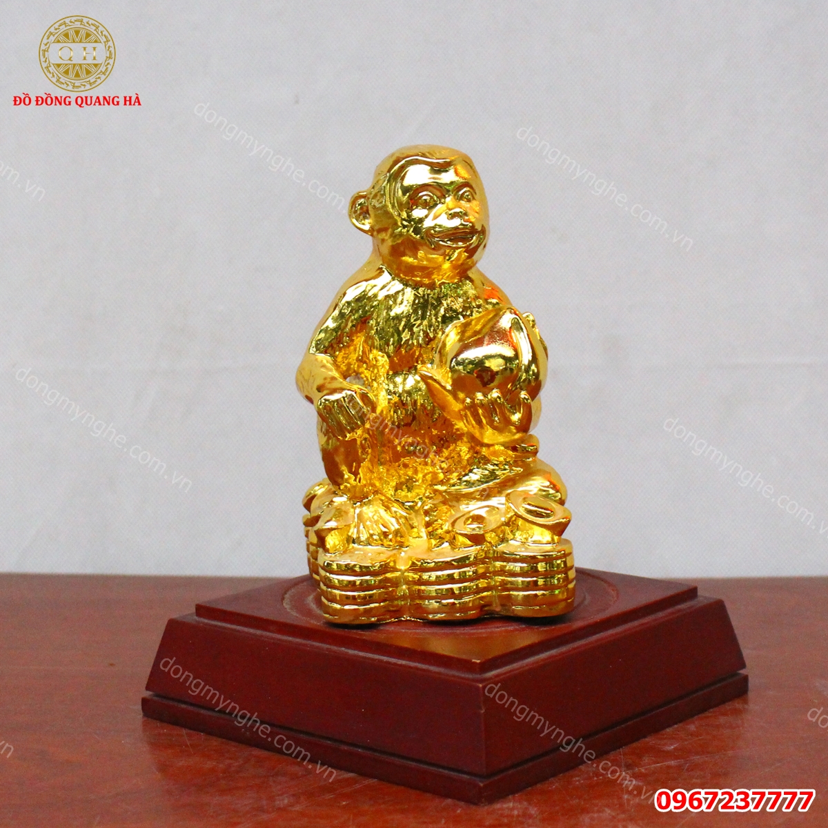 đồ trang trí kệ tivi phòng khách đồ trang trí kệ tivi phòng khách