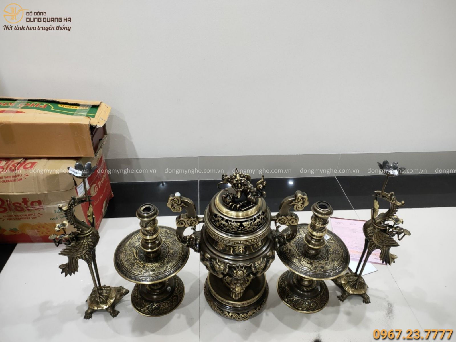 Bộ ngũ sự bằng đồng giả cổ chạm rồng nổi cao 60cm
