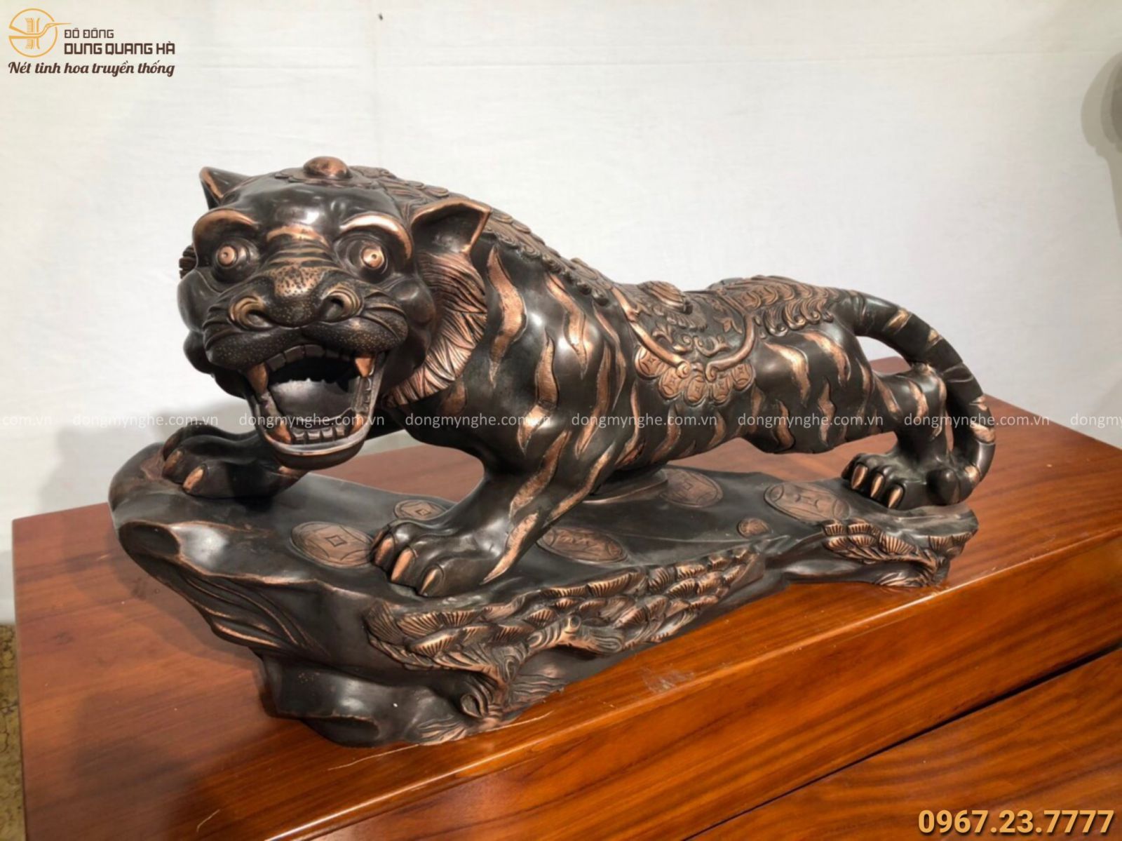 Tượng hổ bằng đồng