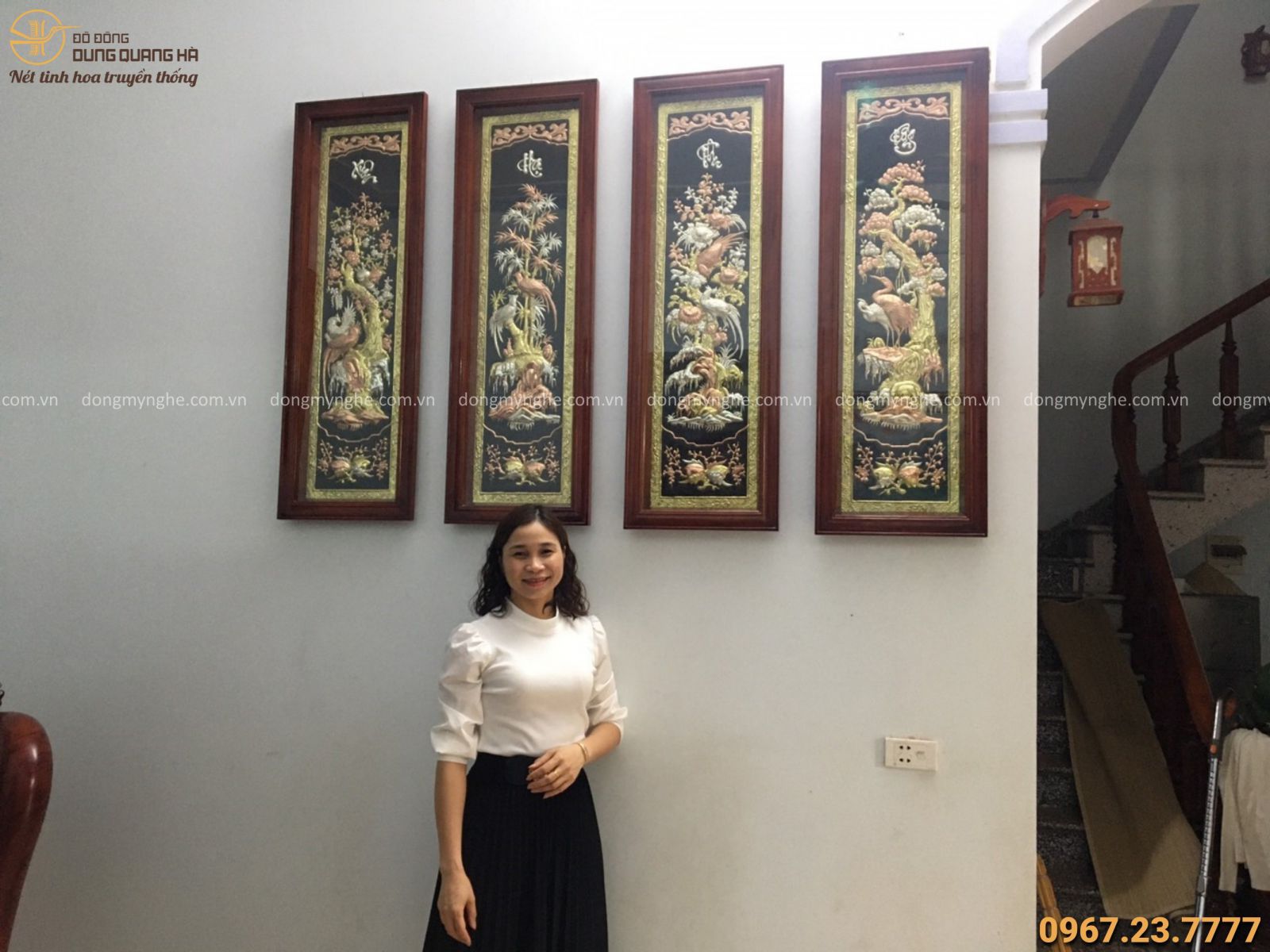 treo tranh cho khách 