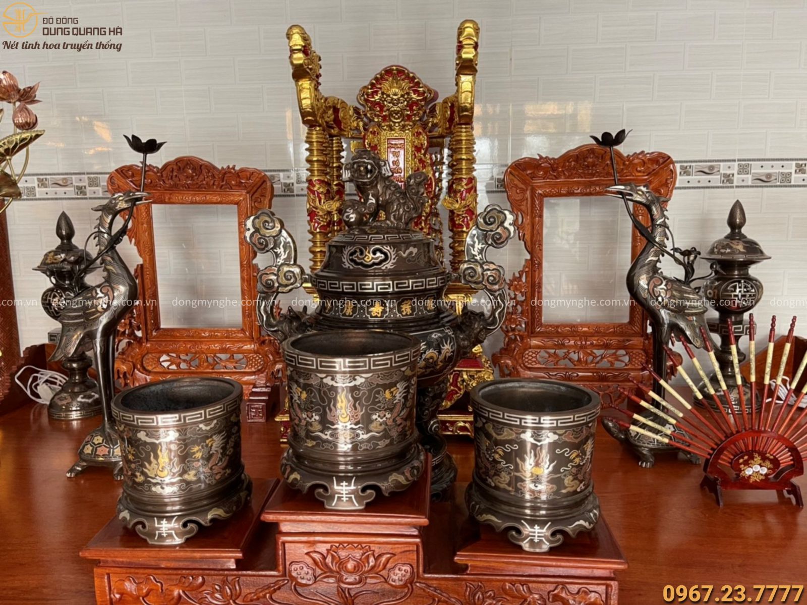 bát hương trên bàn thờ gia tiên cách thay bát hương cũ