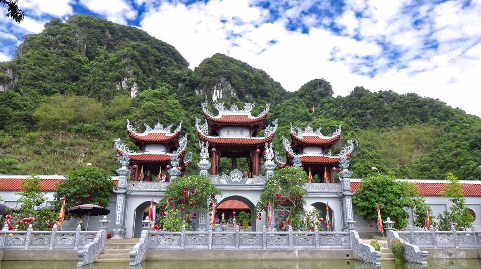 Căn Cô Đôi Thượng Ngàn