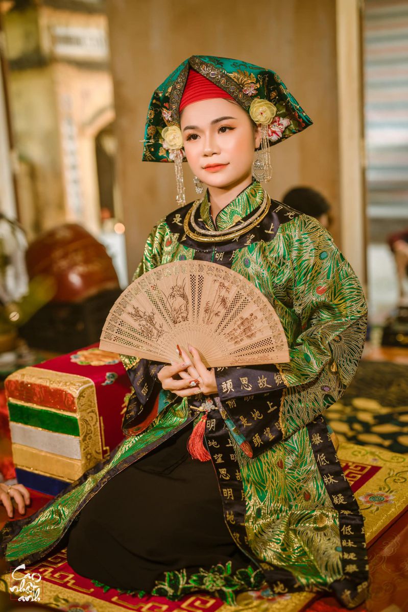 Căn Cô Đôi Thượng Ngàn