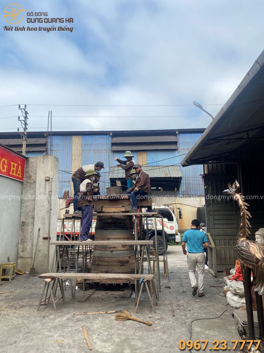 Đúc chuông đồng