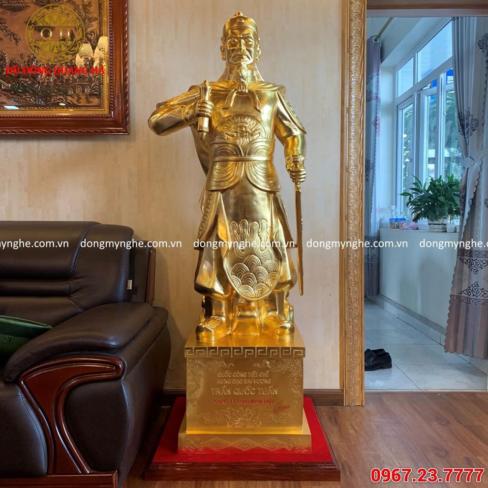 tượng Trần Hưng Đạo cỡ lớn vì sao trần hưng đạo được phong thánh