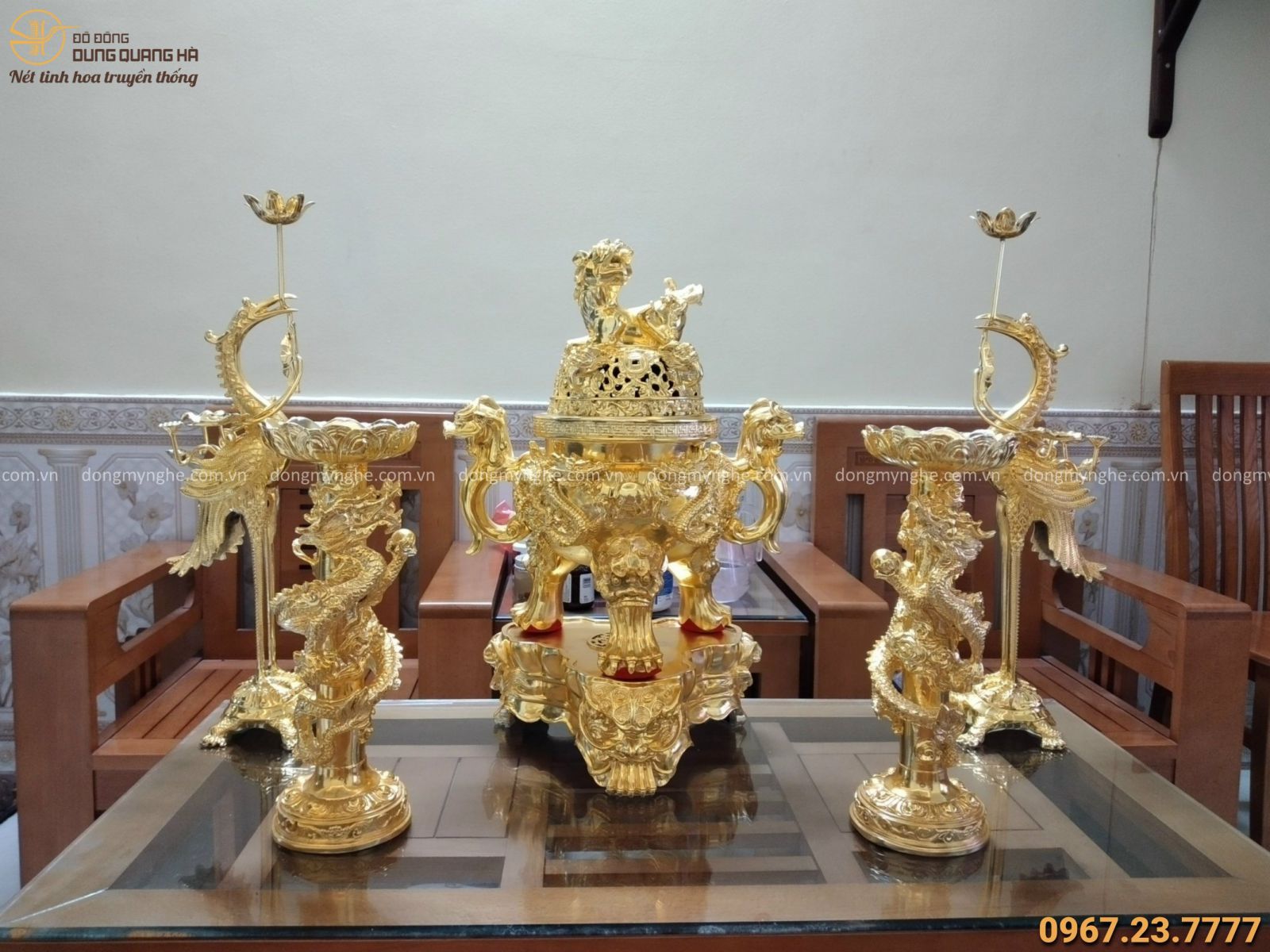 Đỉnh thờ bằng đồng Đỉnh thờ bằng đồng