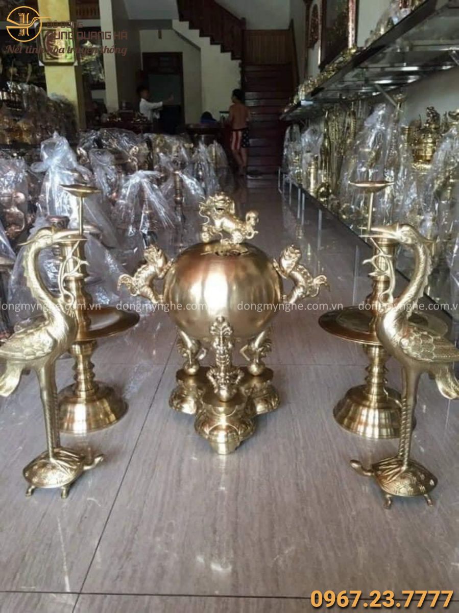 bộ ngũ sự chạm rồng bằng đồng catut đồng catut và đồng vàng mộc
