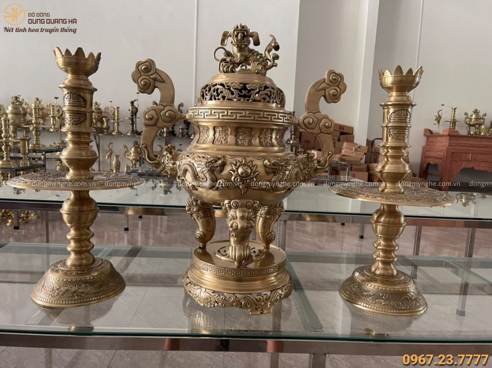 bộ tam sự bằng đồng vàng đồng catut và đồng vàng mộc