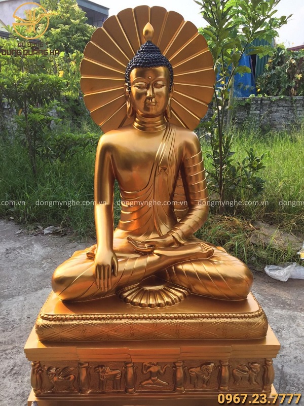 Xây chùa tạc tượng đúc chuông