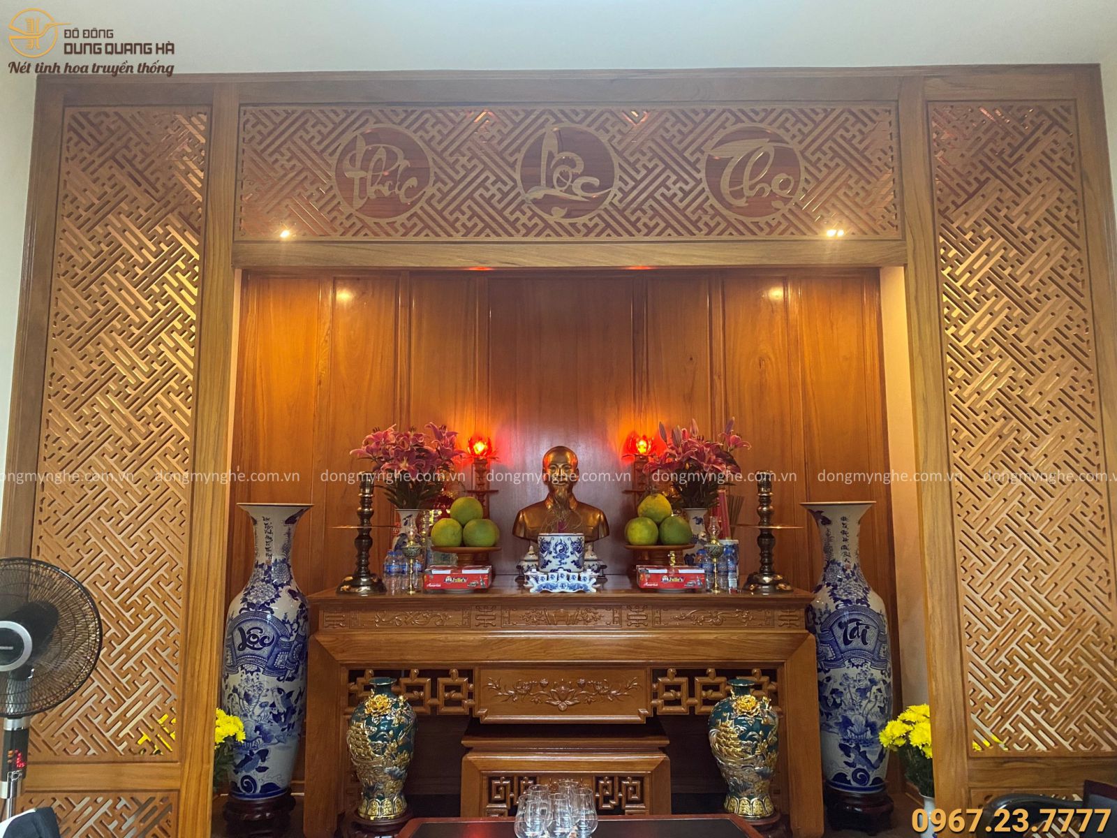 Bàn giao tượng Bác Hồ và đôi chân nến Bàn giao tượng Bác Hồ và đôi chân nến