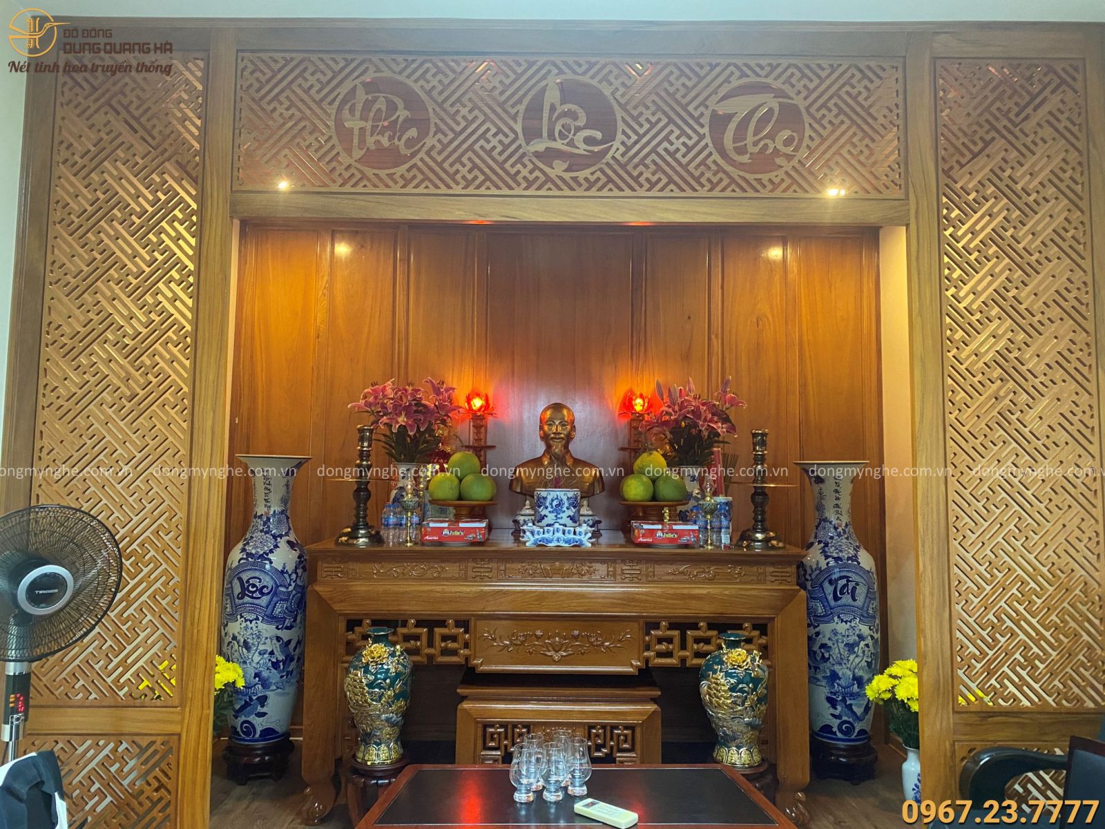 Bàn giao tượng Bác Hồ và đôi chân nến Bàn giao tượng Bác Hồ và đôi chân nến