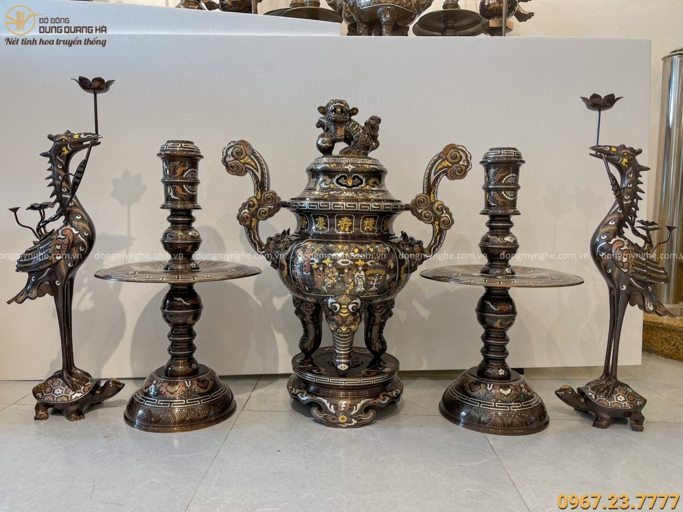 bàn giao bộ ngũ sự bằng đồng khảm ngũ sắc bàn giao bộ ngũ sự bằng đồng khảm ngũ sắc