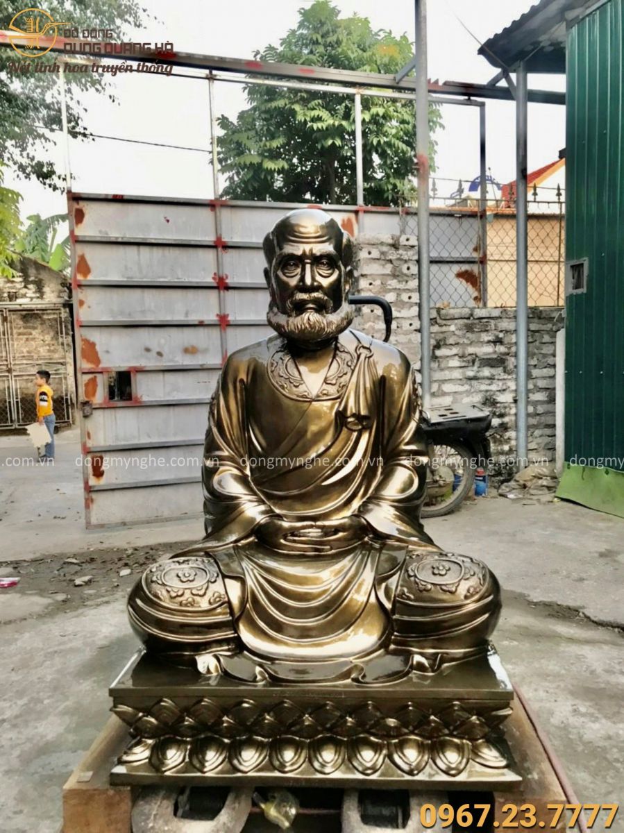 Tượng Đạt Ma Sư Tổ bằng đồng