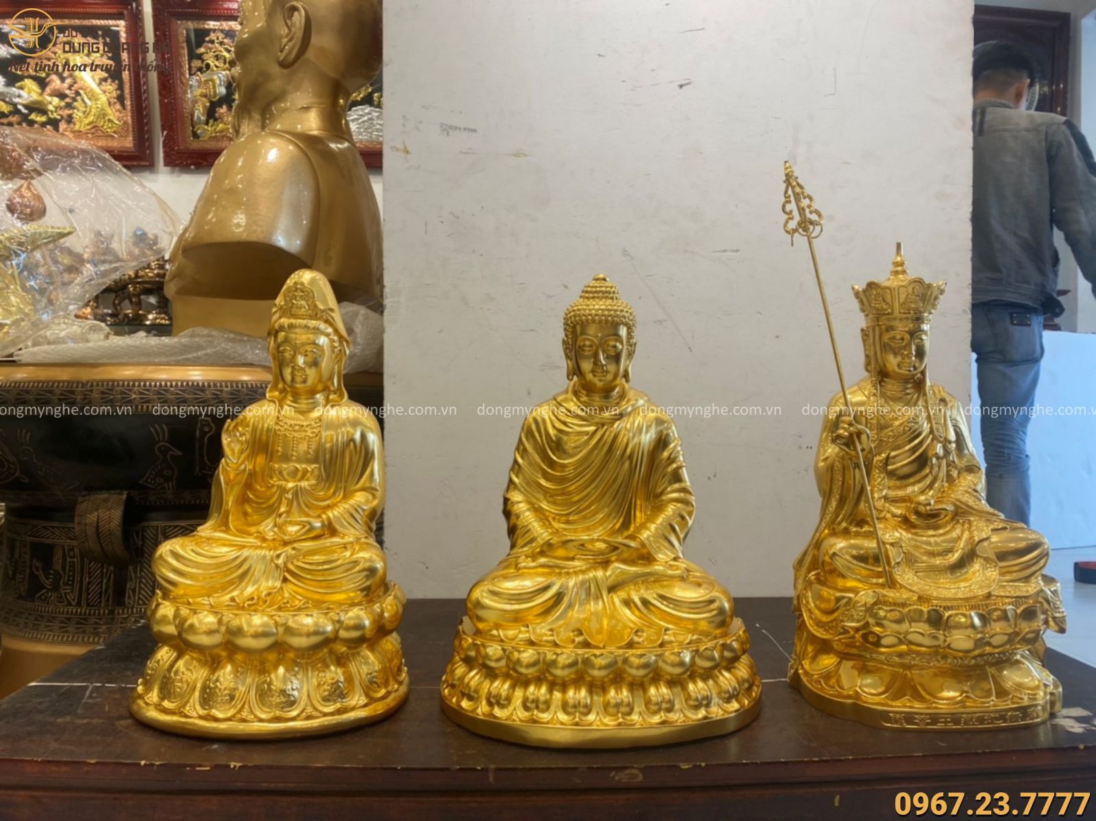 Tượng Tam Thánh Phật bằng đồng dát vàng Tượng Tam Thánh Phật bằng đồng dát vàng
