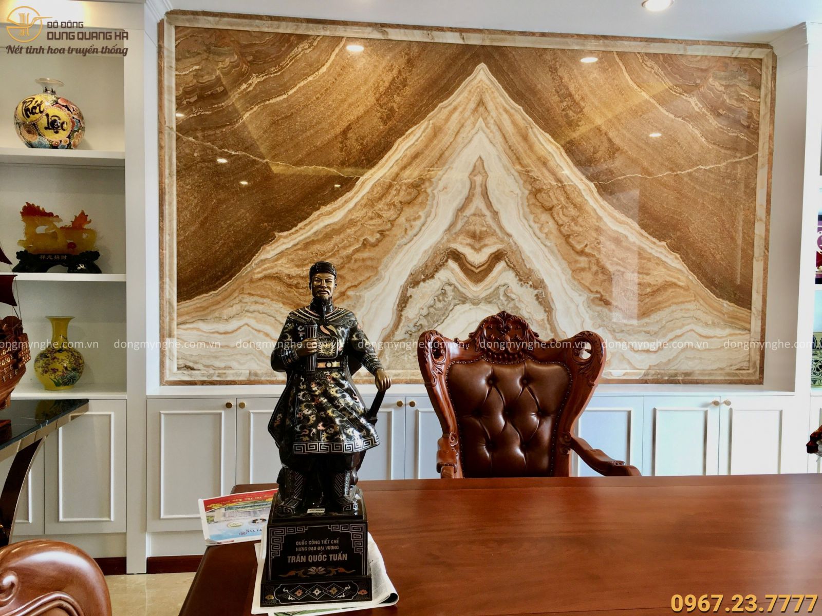 Tượng Trần Quốc Tuấn bằng đồng