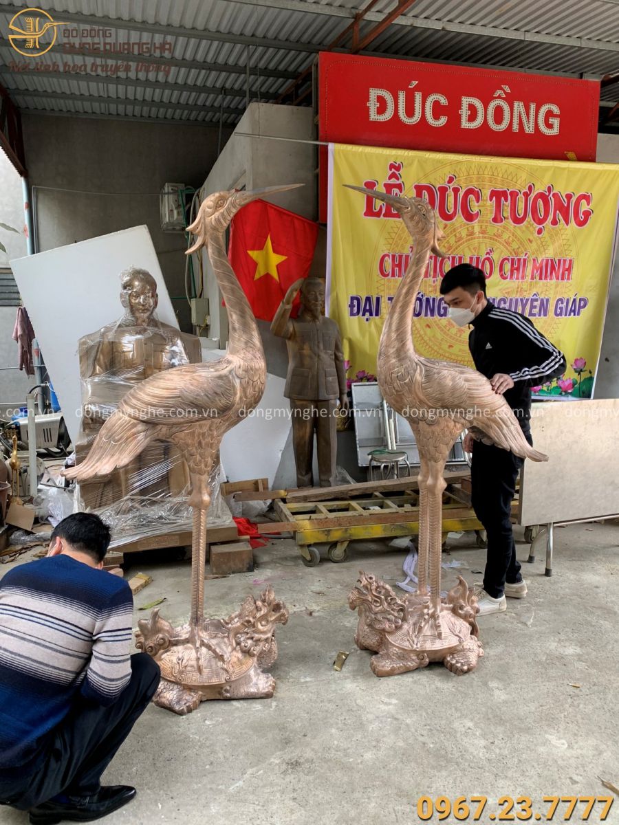 Hạc thờ bằng đồng