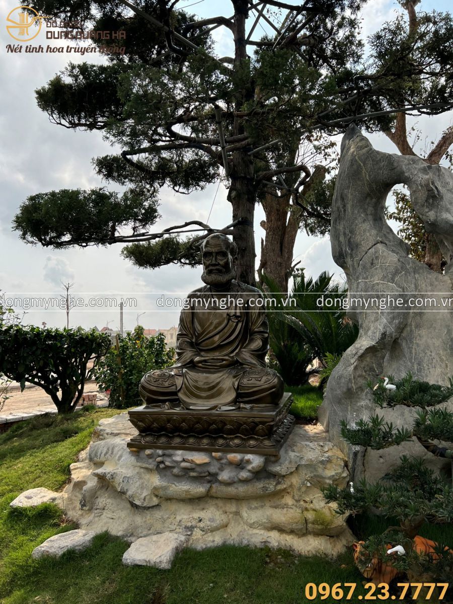 Tượng Đạt Ma Sư Tổ bằng đồng