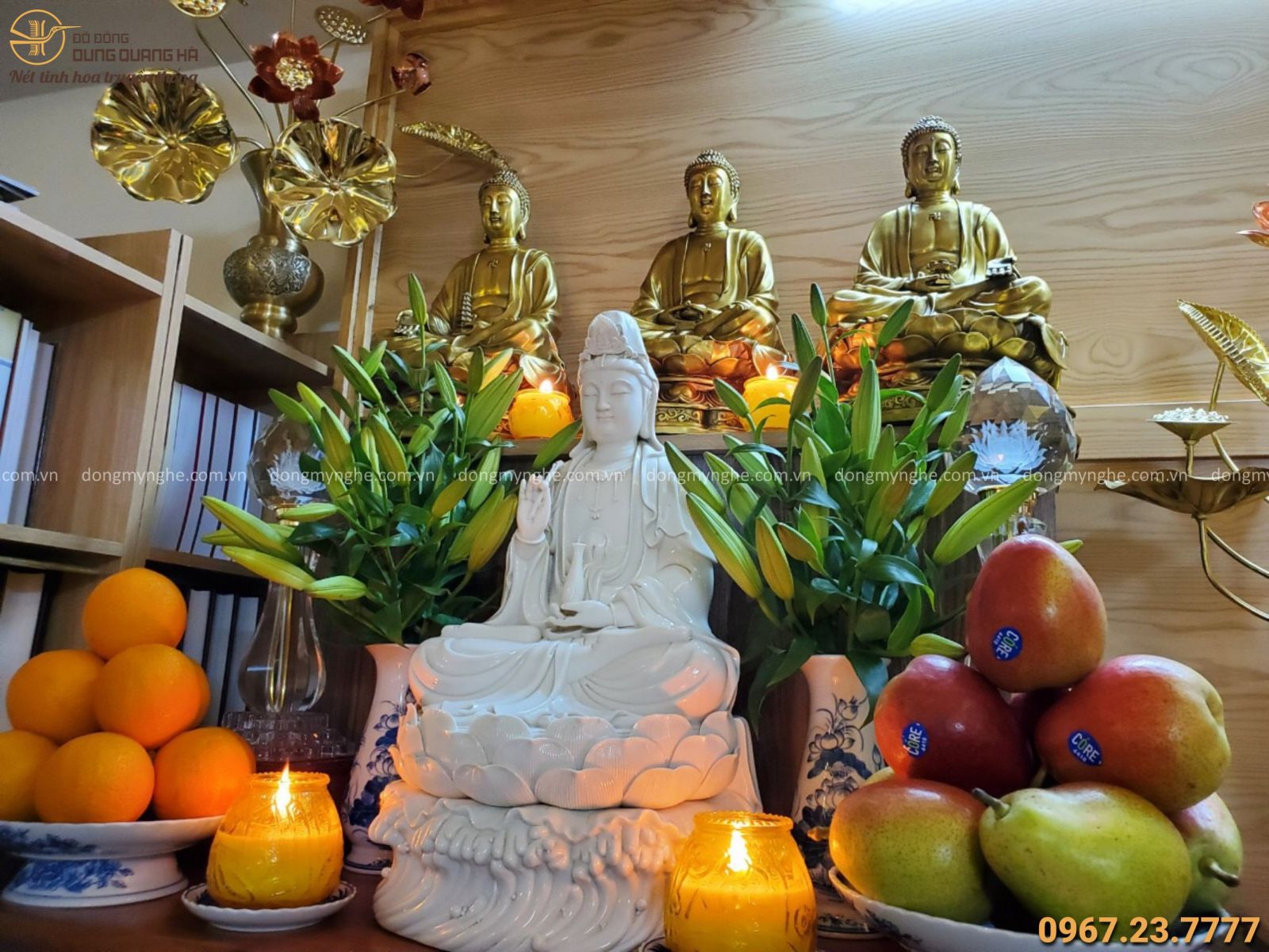 Sắp Xếp Tượng Phật: Thể hiện tình yêu của người Việt đối với Phật giáo cũng như niềm tự hào về bản sắc dân tộc, những bức tượng Phật được sắp xếp chính là điểm nhấn cho không gian sống. Từ những bức tượng mini đặt trên bàn học đến những bức tượng lớn trang trí trên sân vườn, tất cả đều là những điểm nhấn nổi bật.