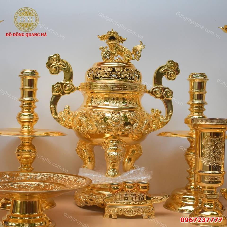 Chân nến đồng 9